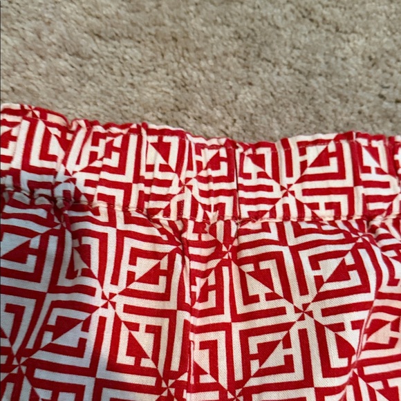 Liz Claiborne Red and White Patterned Shorts - Picture 2 of 5